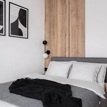 Margi Uno Beauti Lux Large Terrace * 슈체친